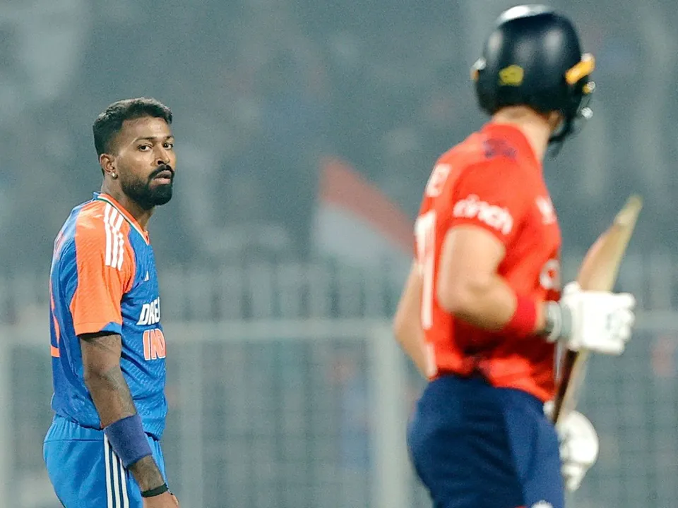 Hardik Pandya giving an angry stare to Jacob Bethell (File Photo: X)