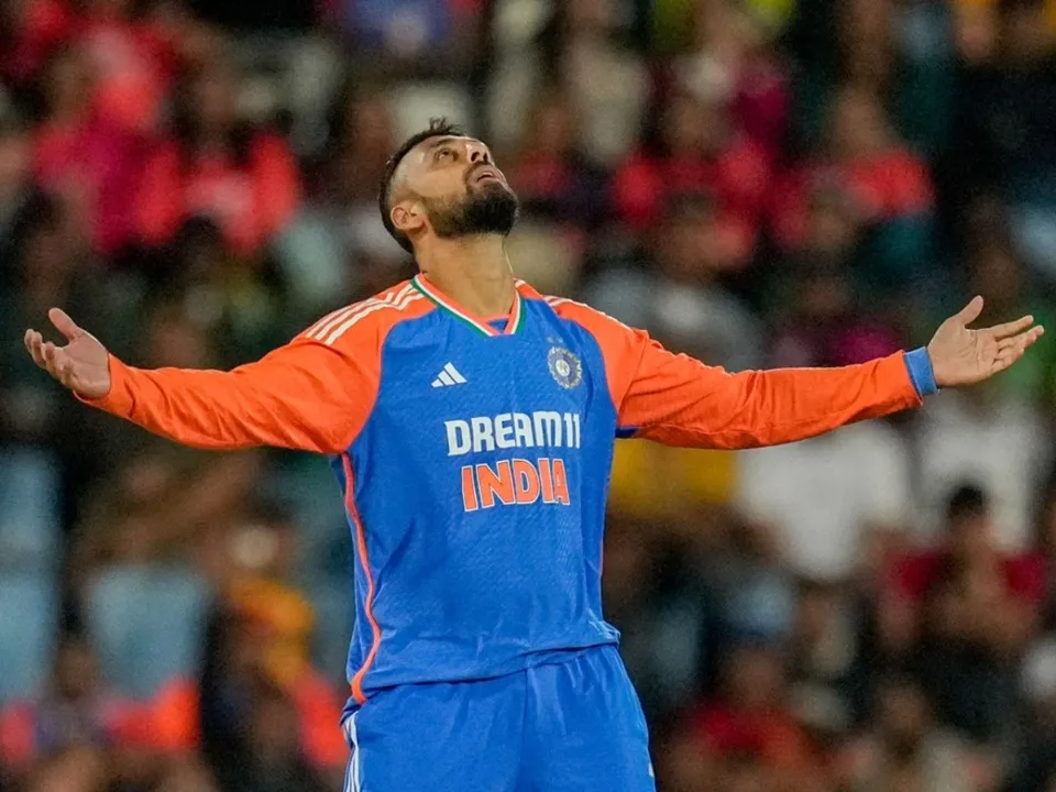 Sanjay Manjrekar asks Varun Chakravarthy to bring one change after the latter made his ODI debut on SUnday