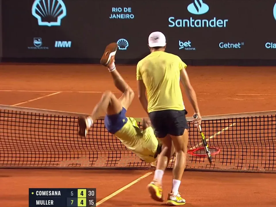 Francesco Comesana Hilarious net trip at the Rio Open 2025 semi finals