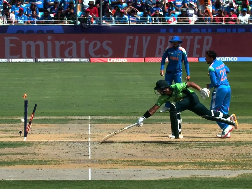 Axar Patel's direct hit sends Imam-ul-Haq back (Fle Photo: Screengrab/X)