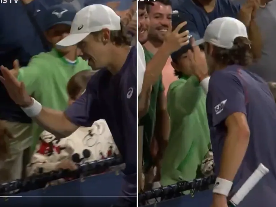 Alex De Minaur celebrating with fans at the 2025Miami Open