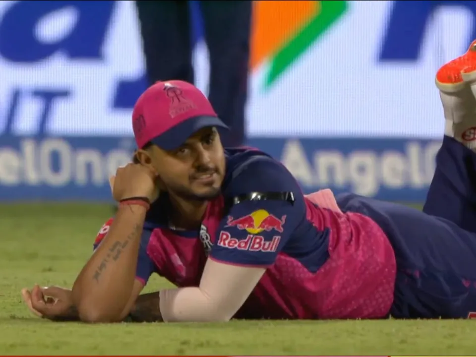 RCB vs RR: Nitish Rana's juggling catch to dismiss Devdutt Padikkal