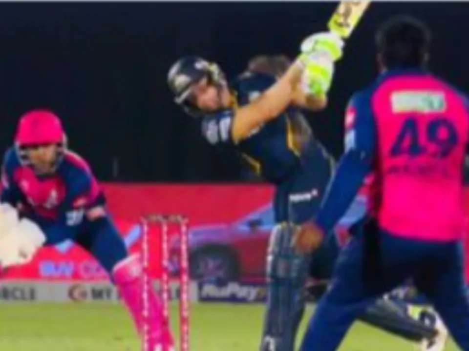 Jos Buttler hammers Wanindu Hasaranga for 24 runs in an over 