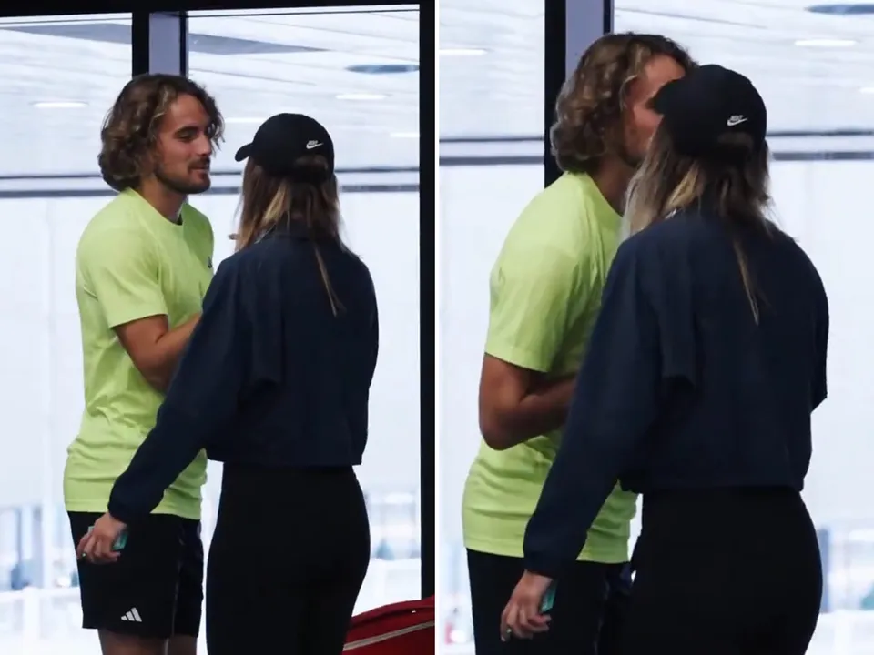 Paula Badosa Sends Good Luck Kiss to Stefanos Tsitsipas