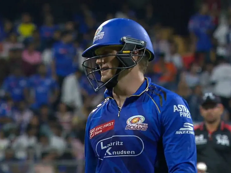 MI vs GT: Ryan Rickelton falls for two