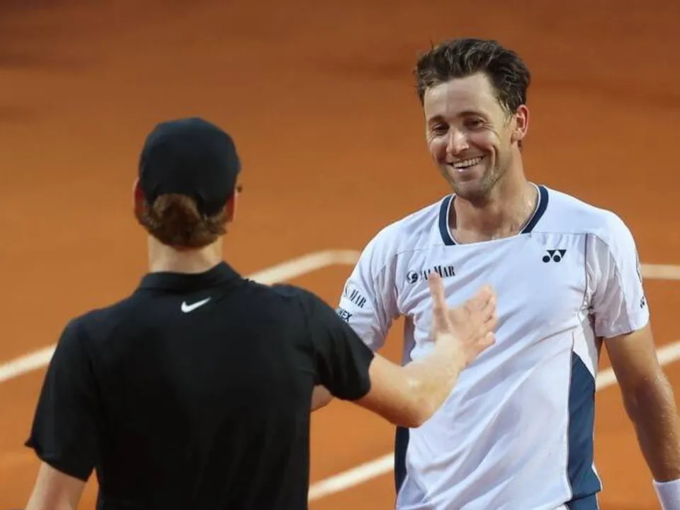 Jannik Sinner Dismantles Casper Ruud in Rome
