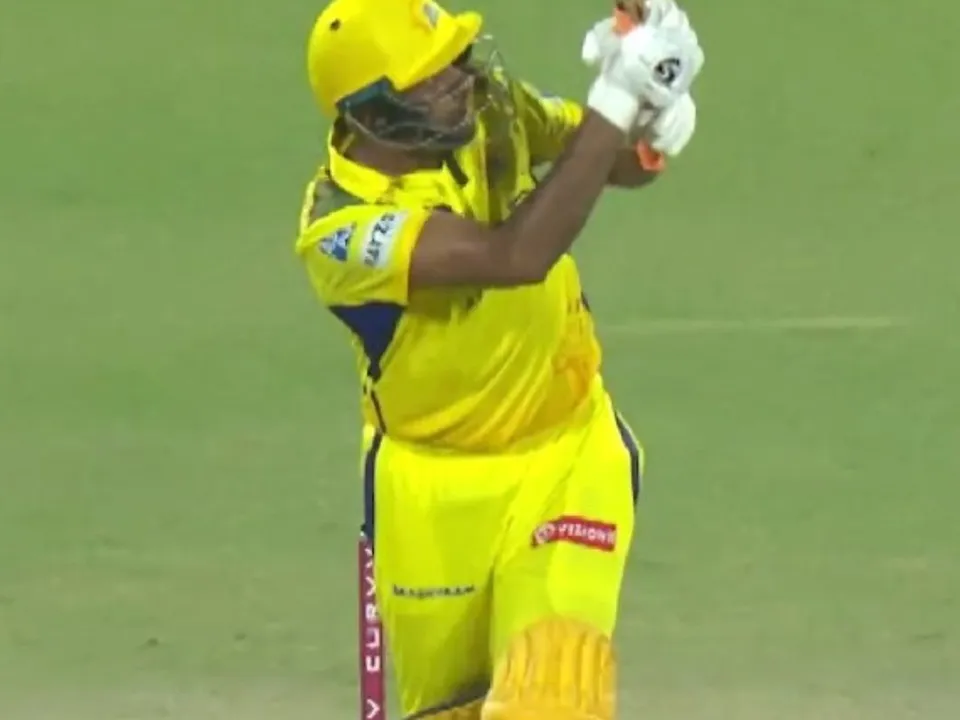 CSK vs RR: Ashwin six