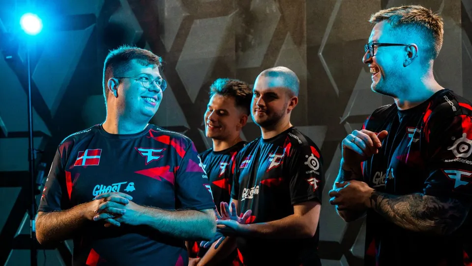 CS2 Faze in high spirits