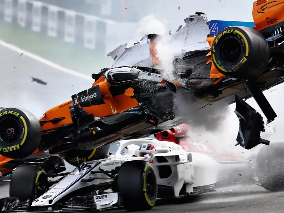 Halo protecting F1 driver 