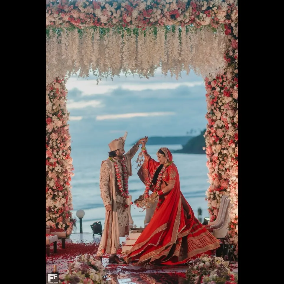 Somethings are meant to be ❤️07.10.2025.Shot by @fhotofocus_ Makeup and hair by @makeup_chandnid (1)