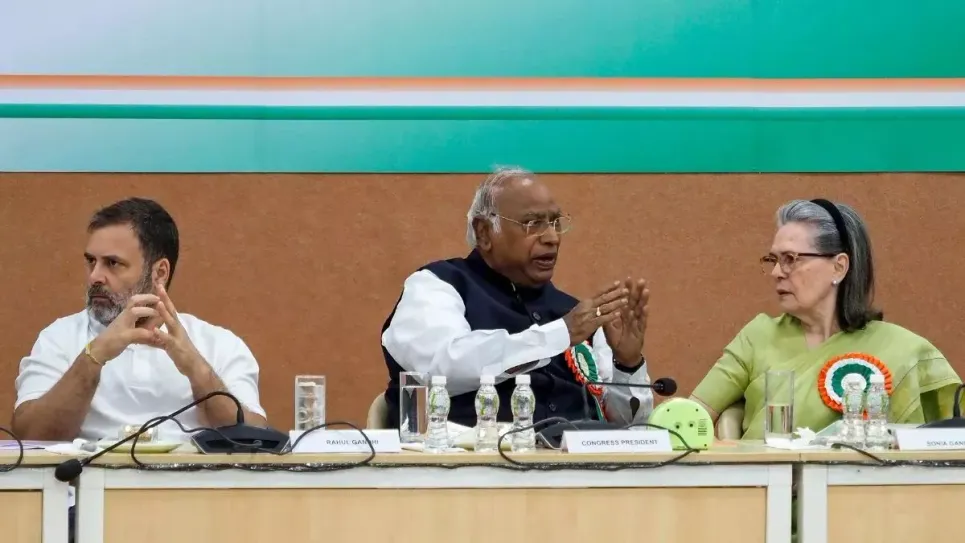 पाकिस्तान के खिलाफ हो एक्शन...', अब CWC की बैठक में पेश होंगे दो अहम  प्रस्ताव; क्या है कांग्रेस का प्लान? - CWC to discuss Pahalgam attack caste  census today in meeting