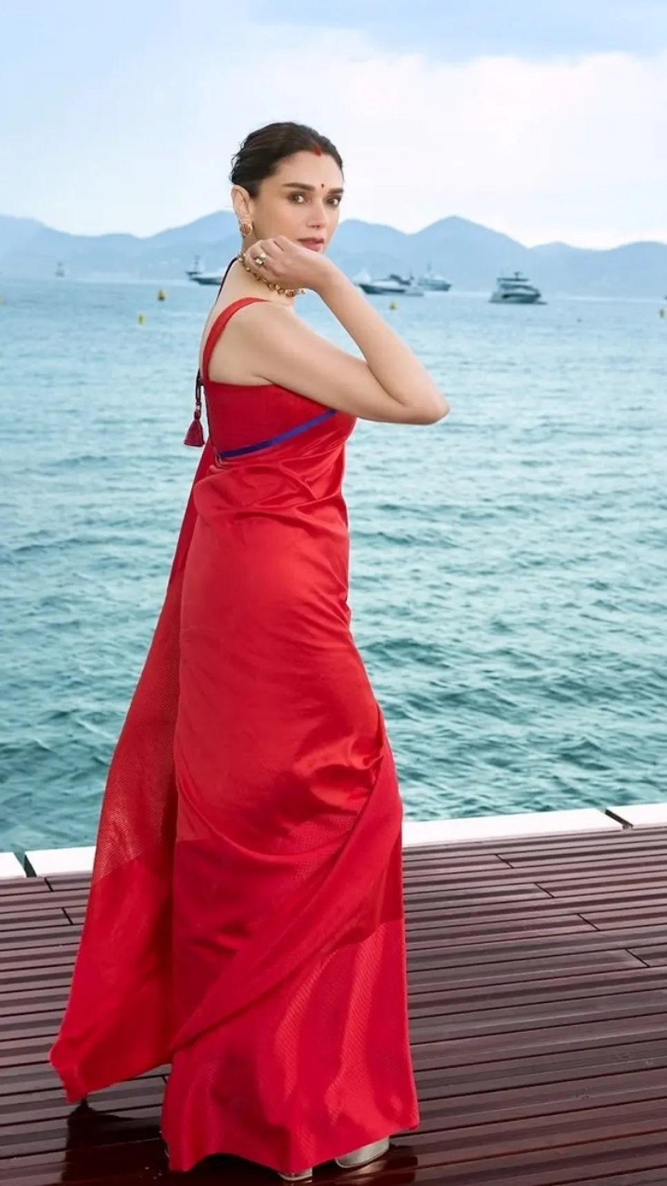 Red saree and sindoor