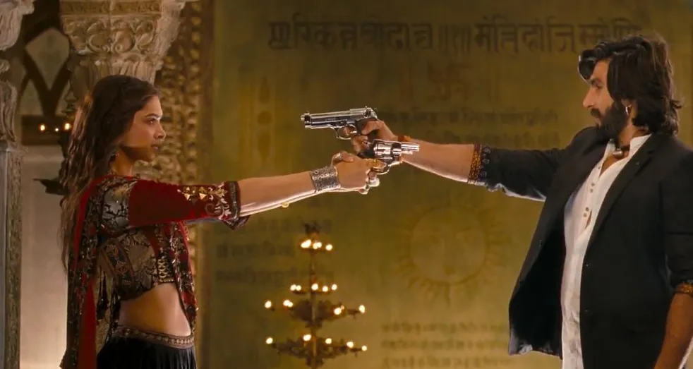 Goliyon Ki Raasleela Ram Leela (2013)