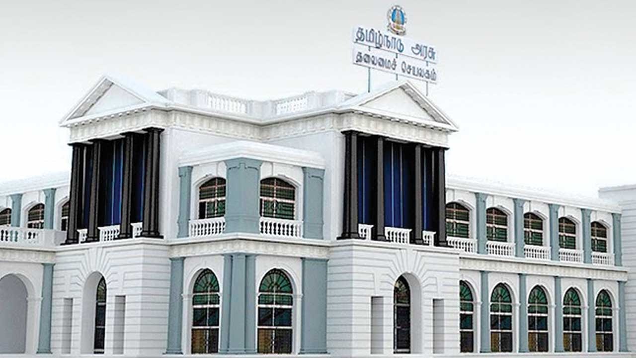 கோட்டையில் பனிப்போர்