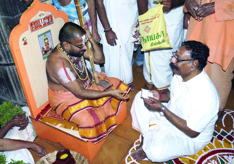 ஜீயர் அடாவடி! பத்திரிகை ஆசிரியர் சரணாகதி! -கருத்து சுதந்திரம் படும்பாடு!