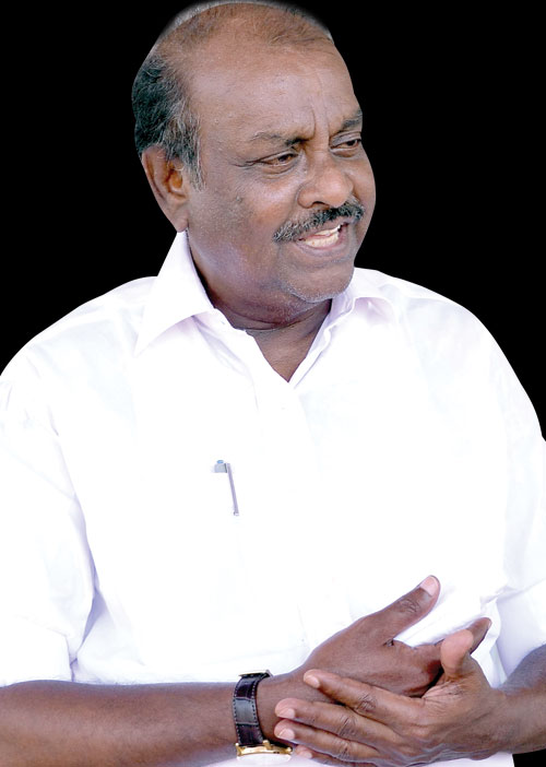 தி.மு.க. வளரக்கூடாது! ஓ.பி.எஸ்.ஸுக்கு மோடி அட்வைஸ்! -நத்தம் சொல்லும் நிலவரம்!