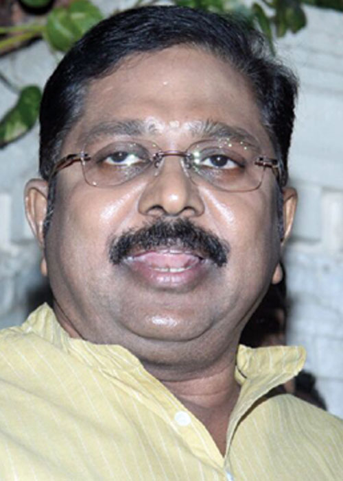 சாதி அபிமானம்! தேயும் அ.ம.மு.க.!