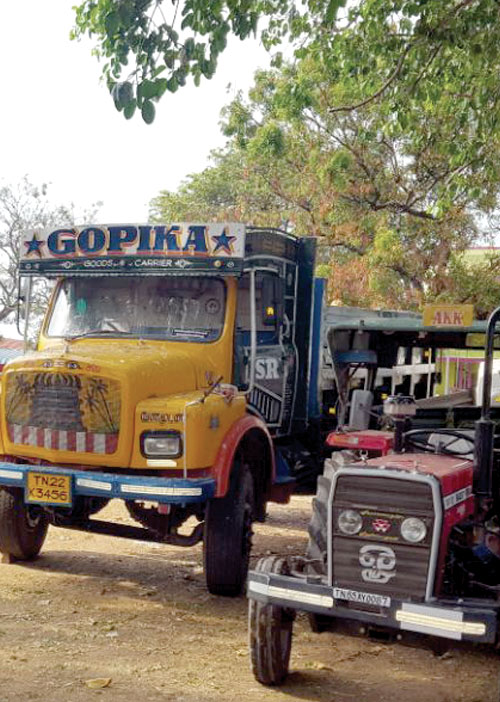 எஸ்.பி.யை மிரட்டிய மந்திரி! -அதிரடி ரெய்டில் போலீஸ்!