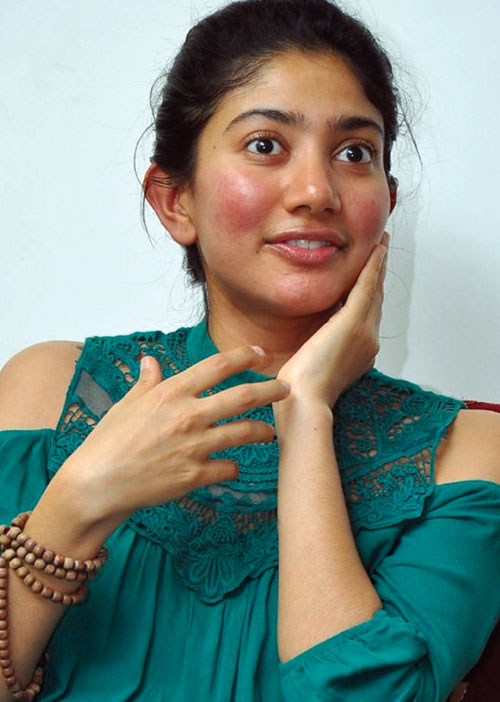 சாய்பல்லவி சலிப்பு, கடுப்பு