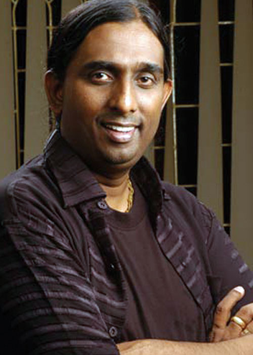 தலைவரான தினா!