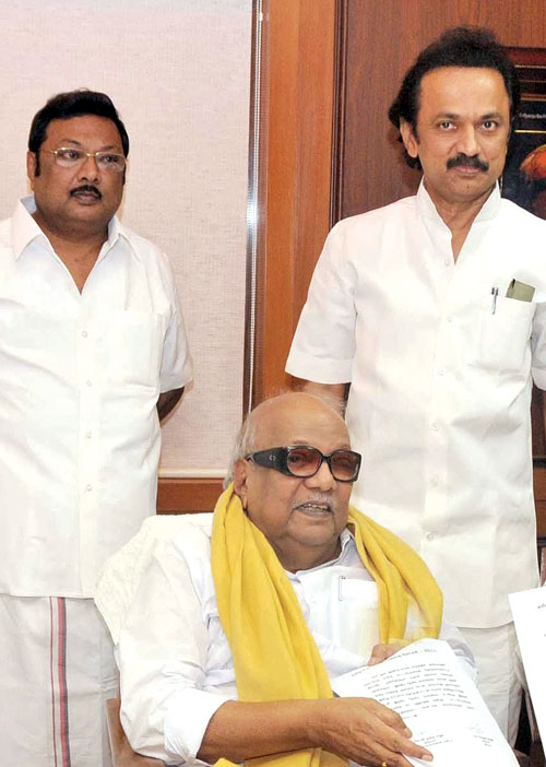 அதிரடி அழகிரி! சைலண்ட் ஸ்டாலின்! கலங்குமா? தெளியுமா?