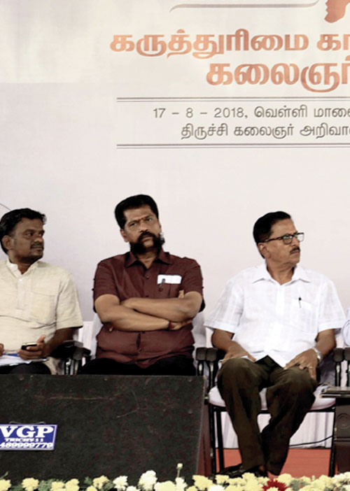 ஊடகத்தினர் கையில் கலைஞரின் கருத்துரிமைப் பேனா!