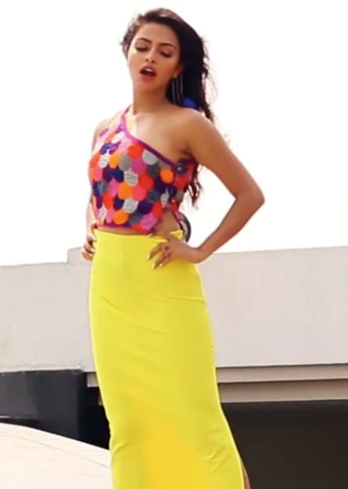 அமலா பாலின் புதிய "தொழில்'