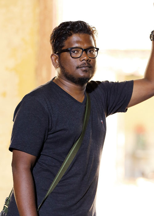 வாயாடி மூலம் வலைத்தளங்களில் ஹிட் அடிக்கும் கவிஞர்!