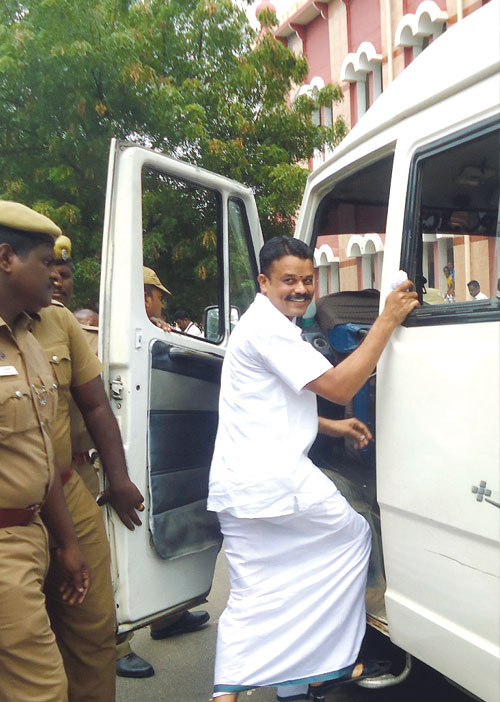 கோகுல்ராஜ் வழக்கு! சாட்சியைக் குழப்பும் டெக்னிக்!