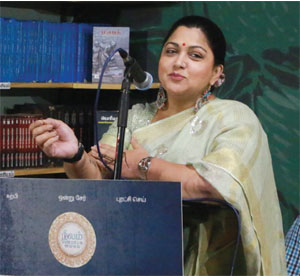 குஷ்பு திறந்த நூலகம்!