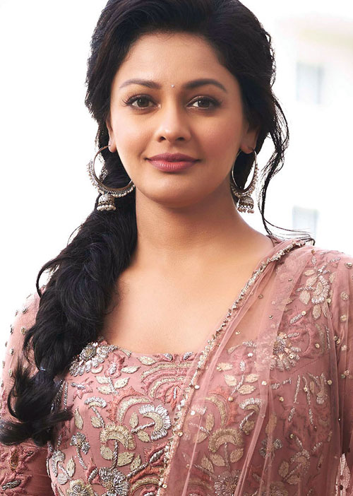 சூடுபிடிச்சிருச்சு Me Too'' பூஜாகுமார் பொளேர்