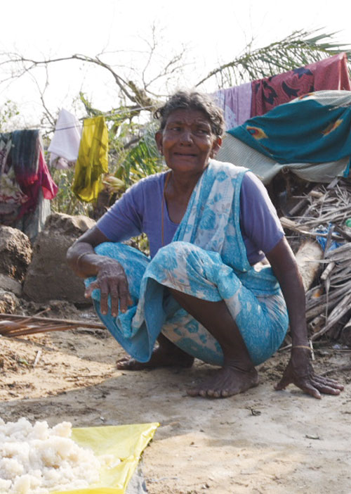 கண்ணீர் துடைத்த கரங்கள்!