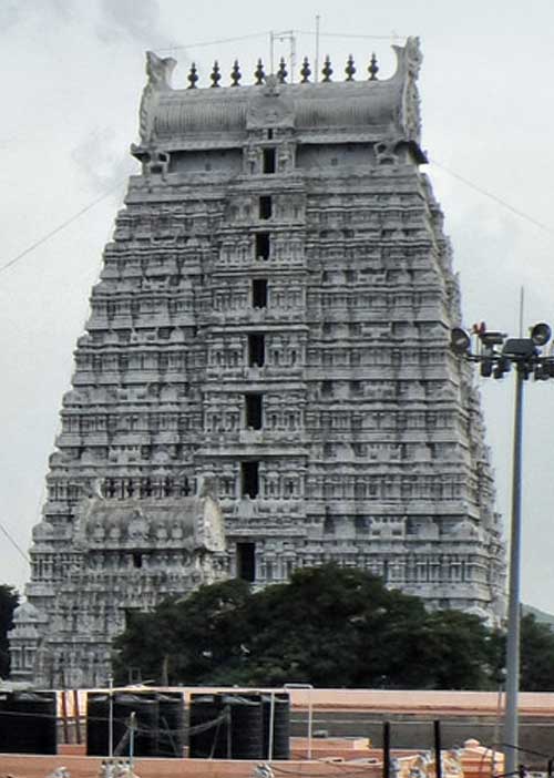 ஞானம் பெருக்கும் ஜோதி மலை!