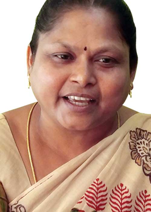 முகிலன் உயிருடன் இருக்கிறார்... எங்கே? -மனைவி பேட்டி!
