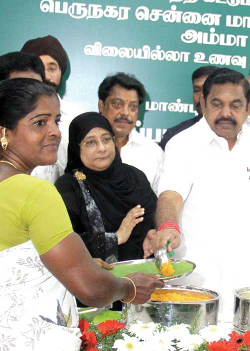 பேருதான் இலவசம்! கோடி கோடியாய் கொள்ளை! -அம்மா உணவக கோல்மால்!