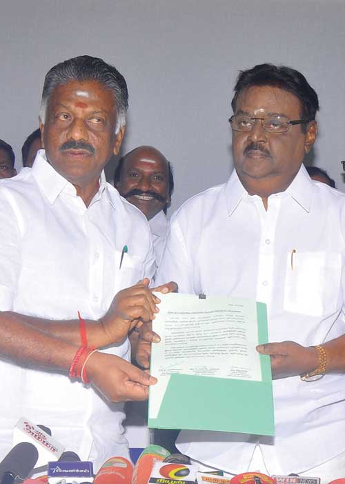 ராங் கால் : செட்டில் ஆன தே.மு.தி.க! மனைவிக்கு சீட் கேட்கும் மாஜி!