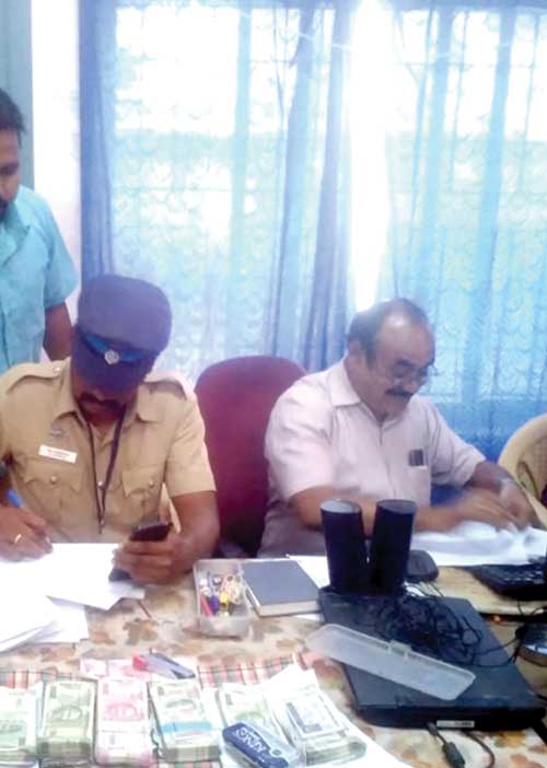 பறக்கும் படை பறிமுதல்! பரிதவிக்கும் விவசாயிகள்!