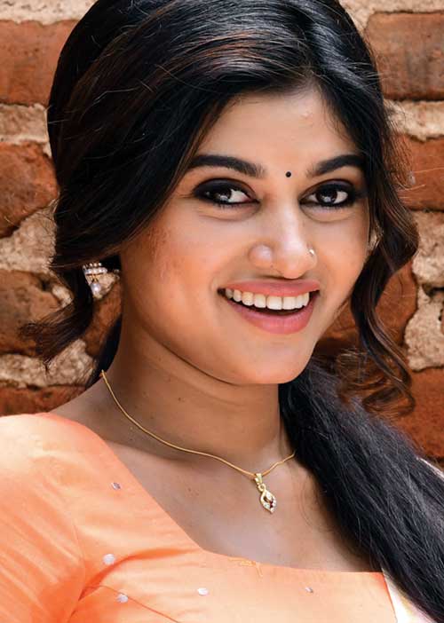 ஓவியாவை மிரட்டும் வில்லன்கள்!