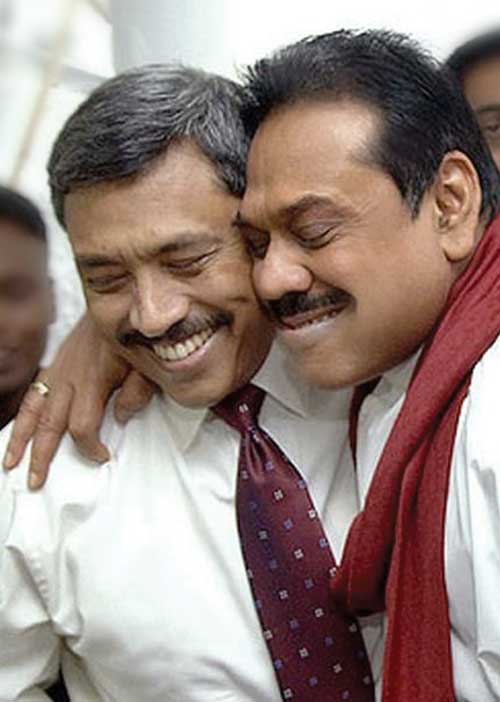 தொடரும் குண்டு வெடிப்பு! ராஜபக்சே தம்பியை அதிபராக்க அமெரிக்கா சதி!-அதிர்ச்சியில் இலங்கை!