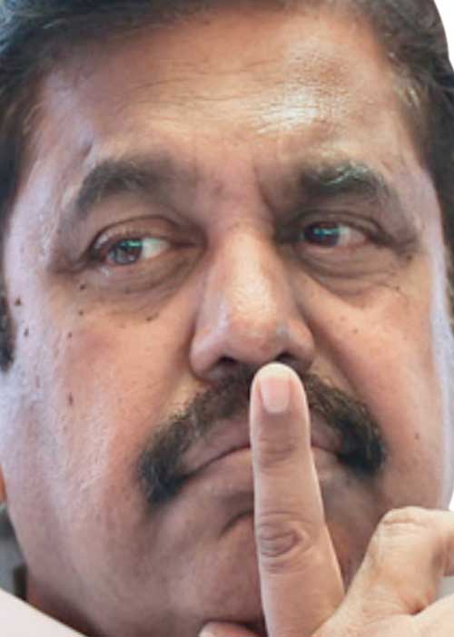 அதிகார மோதலுக்கு ரெடியாகும் அ.தி.மு.க. அரசு!