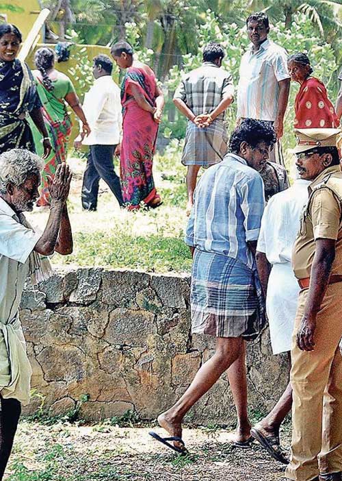 8 வழிச்சாலை! எதிர்ப்பவர்களை முடக்க ரகசிய போலீஸ் படை