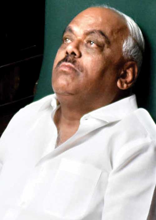 பா.ஜ.க.வின் ஸ்லீப்பர் செல் கர்நாடகா சபாநாயகர்! -சர்ச்சையாகும் கட்சித்தாவல் தடைச் சட்டம்!