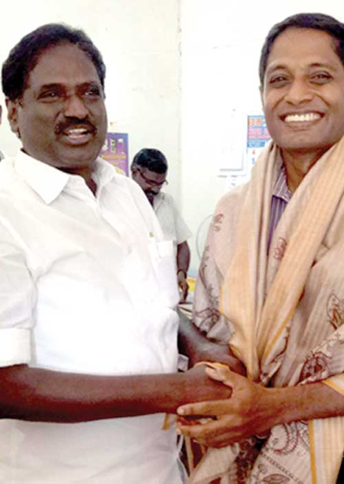 மக்கள் சேவைக்கு சொந்த நிலம் தானம்! -அசத்திய தி.மு.க. முன்னாள் எம்.பி.