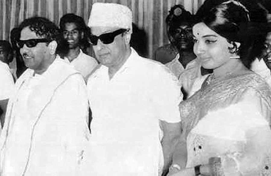 அடுத்த கட்டம்! -பழ.கருப்பையா