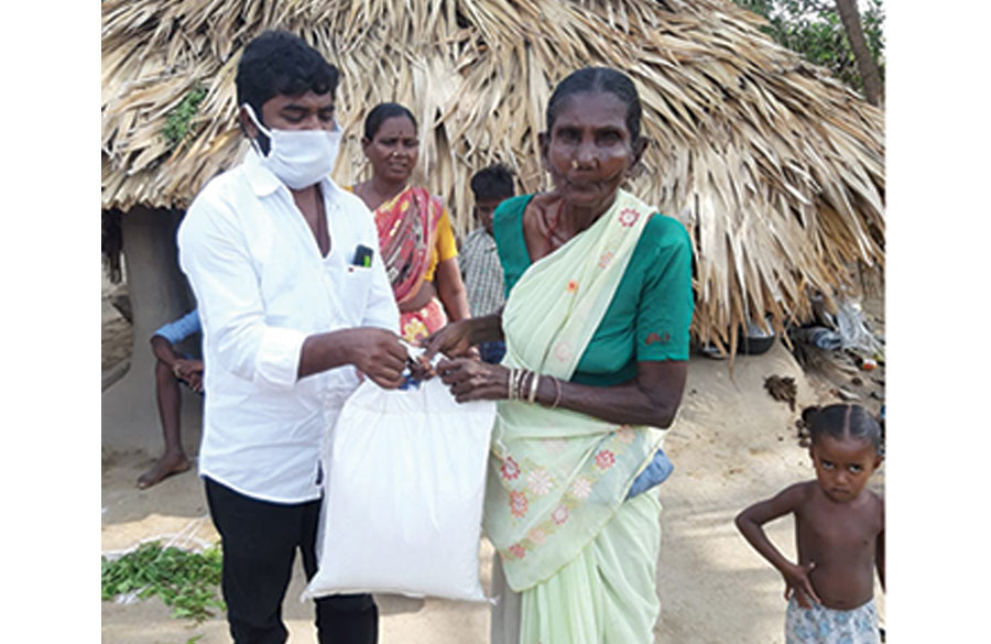 பசியால் வாடிய பழங்குடியினர்! நக்கீரனால் குவிந்த உதவிகள்!