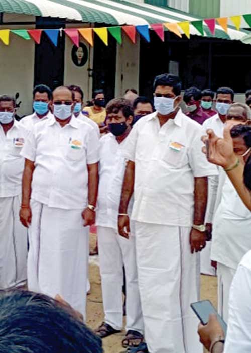 பஞ்சாயத்துக் கூட்டும் அ.தி.மு.க. நிர்வாகிகள்! திணறும் எடப்பாடி!