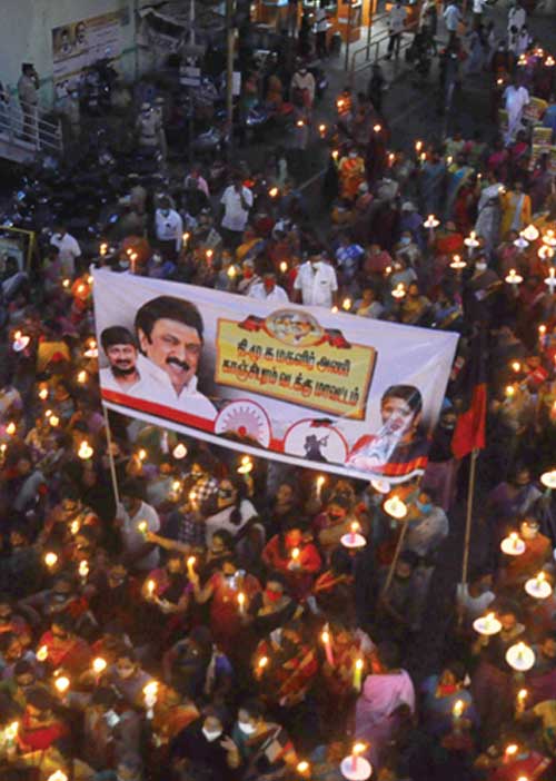 ஆயிரம் மெழுகுவர்த்தி ஓர் ஒளிவிளக்கு!
