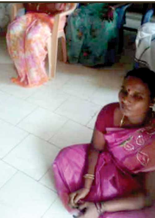 ஊரட்சி சாதிவெறி! தலைவருக்கு தரைதான்!