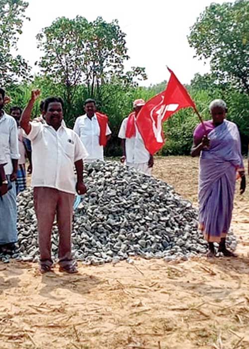 சிக்னல் : மயானக் கொள்ளை! மக்கள் கொந்தளிப்பு!