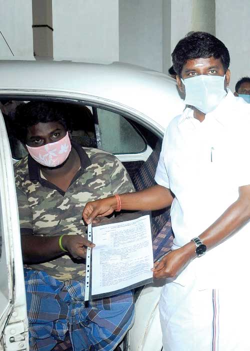 அவலத்தை அம்பலப்படுத்திய நக்கீரன்! காக்கும் கரங்களான அமைச்சர்-கலெக்டர்!